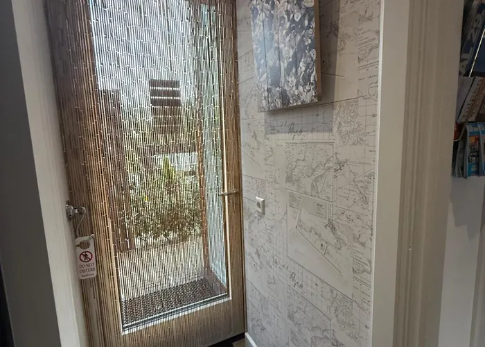 Hart Bed & Breakfast Petten